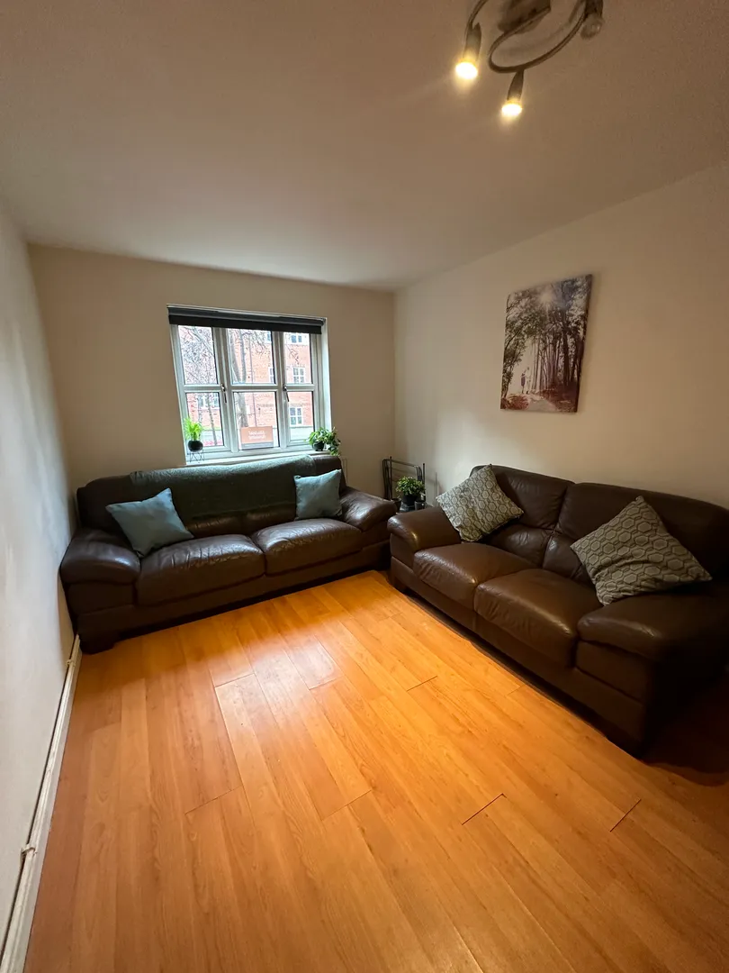 6 Bedroom Student House- 31 Denison Court NG7 3PH - Image 14